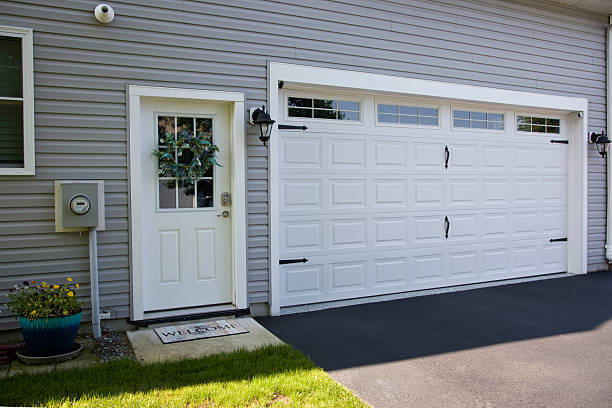 24/7 Emergency Garage Door Panel Replacement experts in Union Mill, VA